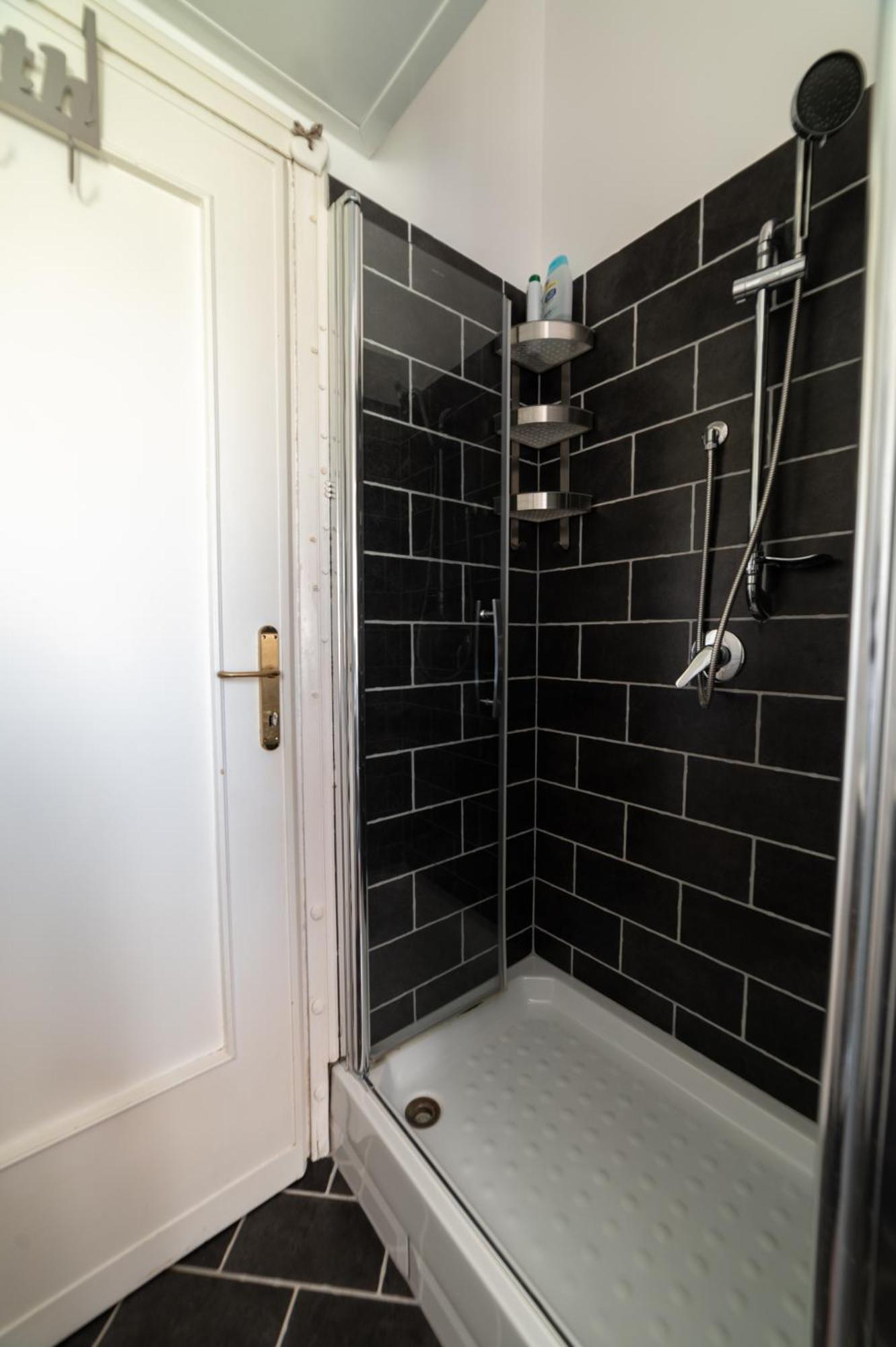 Apartment 15 Minutes From The Center *