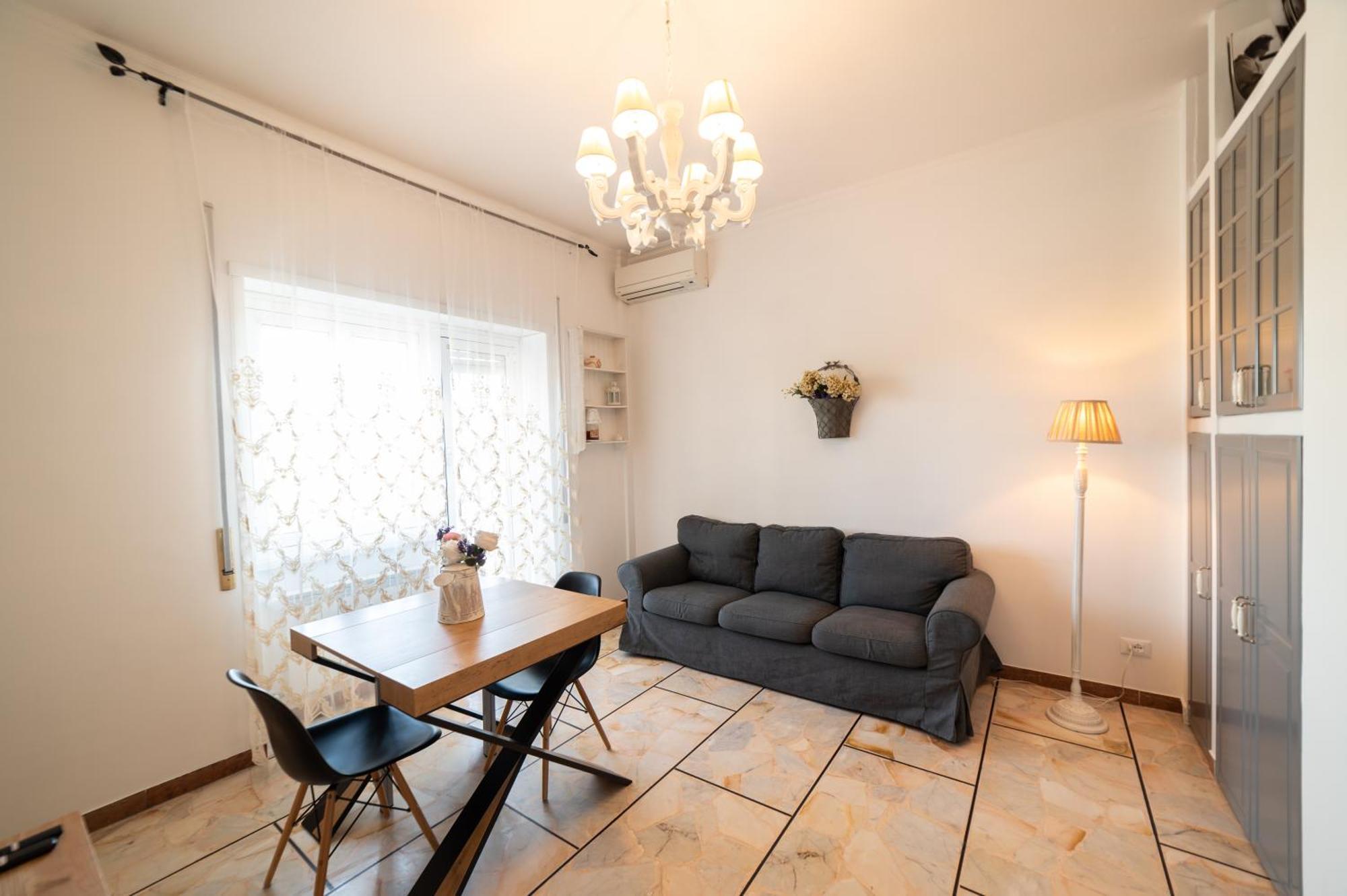 15 Minutes From The Center Apartment